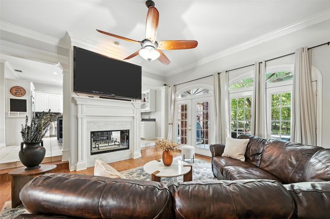 817 Nueces Trl, House other with 4 bedrooms, 4 bathrooms and null parking in Midlothian TX | Image 5