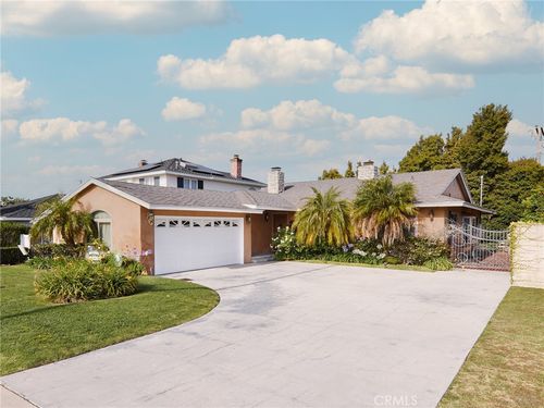 864 Maryland St, El Segundo, CA, 90245-2545 | Card Image