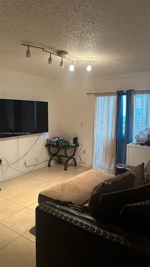 apt-903-15640 Sw 106th Ln, Miami, FL, 33196-3506 | Card Image