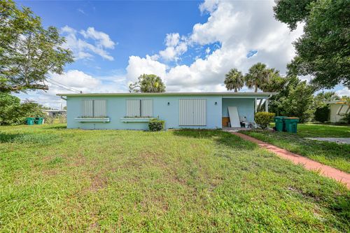 2208 Anne Ave, PORT CHARLOTTE, FL, 33952-4611 | Card Image
