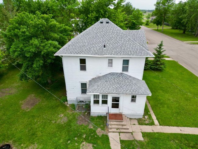 506 3 Rd St Sw, House other with 4 bedrooms, 2 bathrooms and null parking in Wadena MN | Image 5