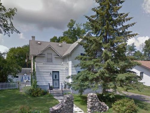 1007 7th St Ne, Little Falls, MN, 56345-2325 | Card Image