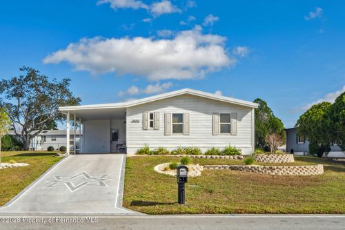 15712 Brookridge Blvd, BROOKSVILLE, FL, 34613-4918 | Card Image