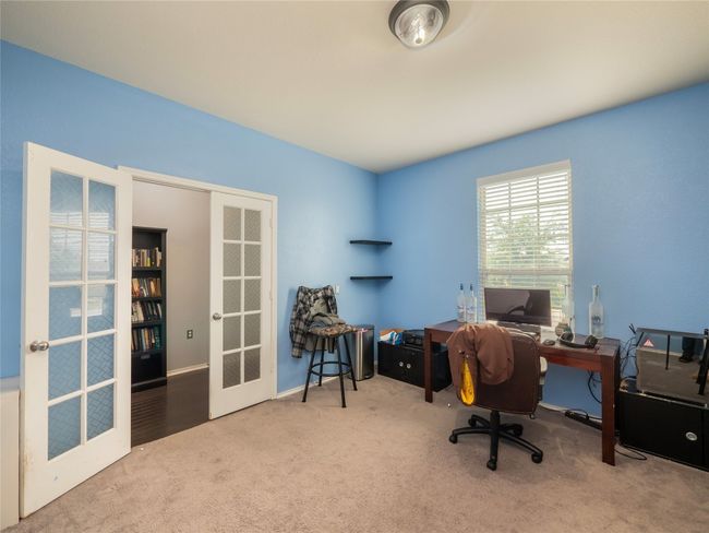 6900 Midlothian Dr, House other with 5 bedrooms, 4 bathrooms and 2 parking in Austin TX | Image 5