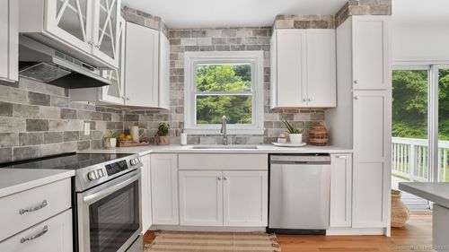 20 Polaris Dr, New Milford, CT, 06776-4732 | Card Image