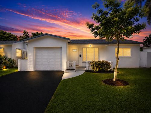 4827 Nw 43rd Ct, Lauderdale Lakes, FL, 33319-4647 | Card Image