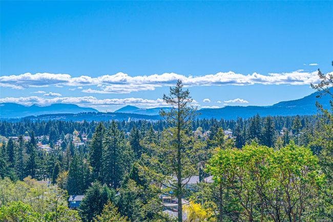 109 - 1217 Manzanita Pl, House other with 4 bedrooms, 4 bathrooms and 4 parking in Nanaimo BC | Image 40