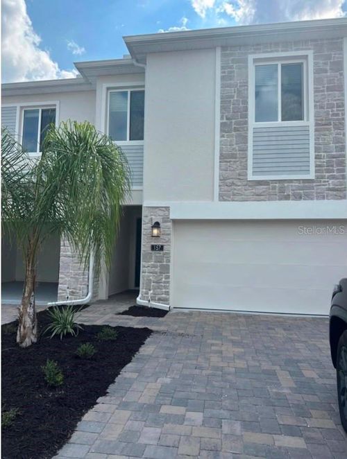 157 Nine Iron Dr, DAVENPORT, FL, 33896-8046 | Card Image