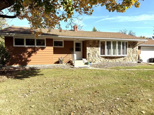 411 8th St Ne, Fosston, MN, 56542-1112 | Card Image