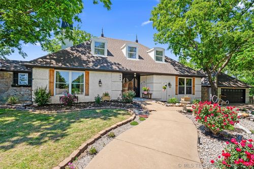 600 Cherry Ln, Bartlesville, OK, 74003-6017 | Card Image