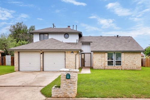 200 Woodmont Dr, Georgetown, TX, 78628-8742 | Card Image