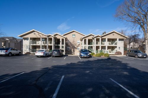 1-155 W Rockford Dr, Branson, MO, 65616-8389 | Card Image