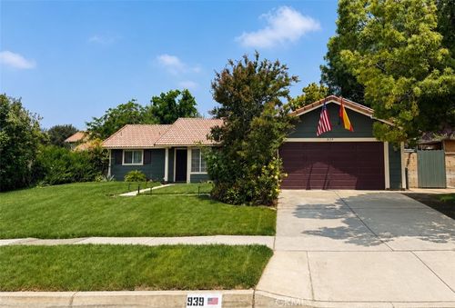 939 Gail, Redlands, CA, 92374 | Card Image