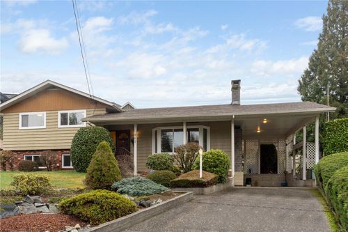 562 Rothdale Rd, Ladysmith, BC, V9G1W5 | Card Image