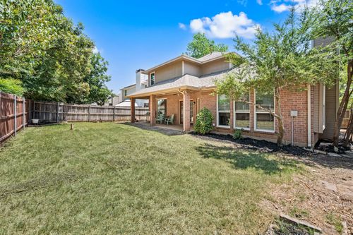 9045 Tyne Trl, Fort Worth, TX, 76118-7504 | Card Image