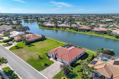 8945 Lely Island Cir, NAPLES, FL, 34113-2613 | Card Image
