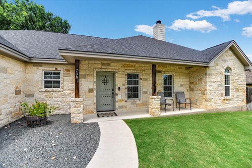 705 Woodland Park Drive, Marble Falls, TX, 78654 | Card Image