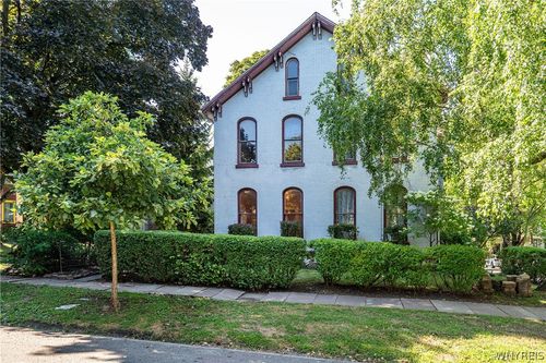 402 Jersey St, Buffalo, NY, 14213-2658 | Card Image