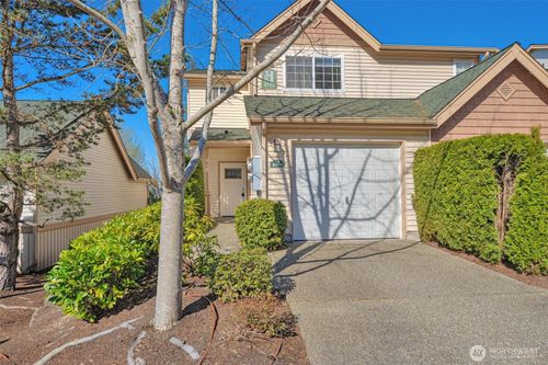 h101-4777 Whitworth Ave S, Renton, WA, 98055-8352 | Card Image