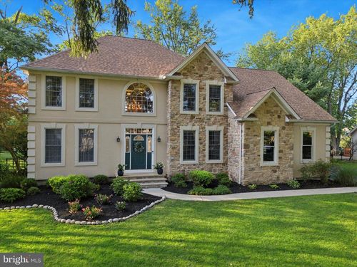 3195 Friedens Ln, CENTER VALLEY, PA, 18034-9461 | Card Image