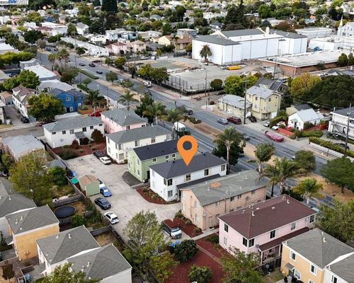 2774 Sacramento St, Berkeley, CA, 94702-2337 | Card Image