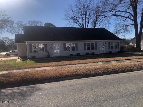 601 W Anderson St, Selma, NC, 27576-2117 | Card Image