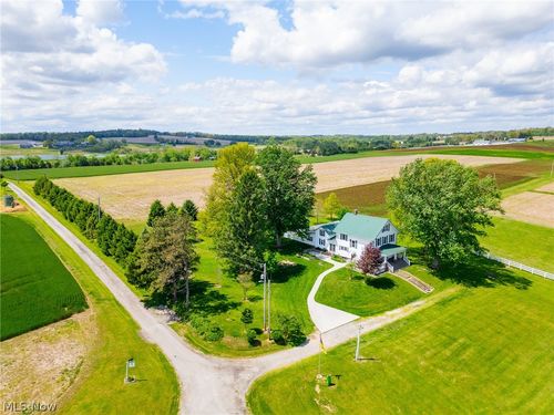 4686 Valley Rd, Wooster, OH, 44691-9121 | Card Image