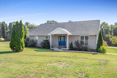 746 Stratton Rd, House other with 4 bedrooms, 3 bathrooms and 6 parking in Huntland TN | Image 1