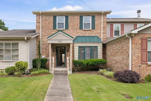 8825 Tacoma Trl Se, Huntsville, AL, 35802-4043 | Card Image