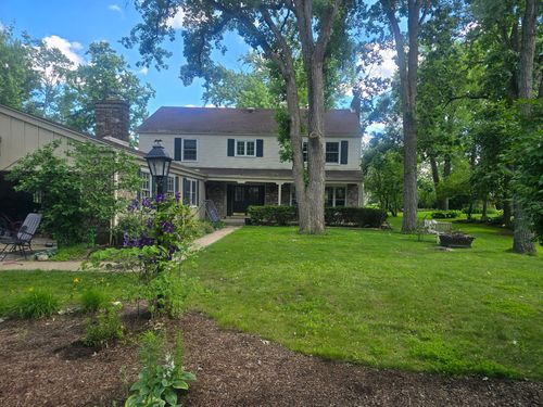 15 Dukes Ln, Lincolnshire, IL, 60069-3319 | Card Image