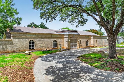107 Chattington Ct, Castle Hills, TX, 78213-2610 | Card Image