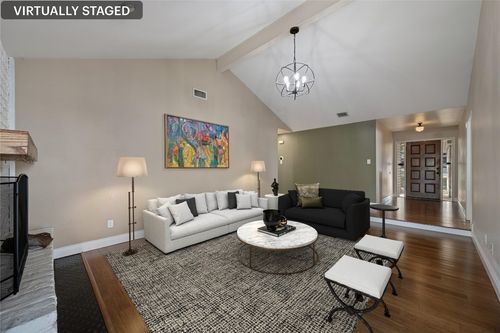 9424 Shady Oaks Dr, Austin, TX, 78729-3521 | Card Image