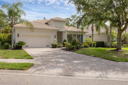 7236 Lismore Ct, LAKEWOOD RANCH, FL, 34202-7936 | Card Image