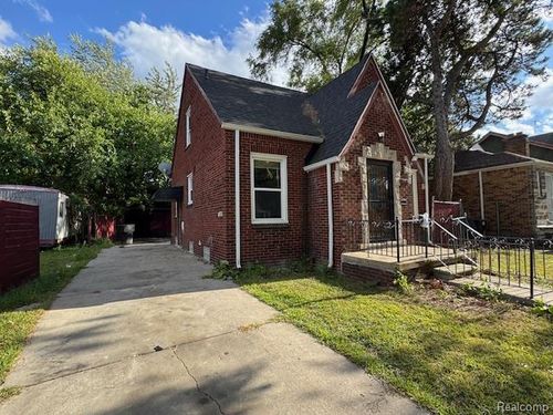 12574 Corbett St, Detroit, MI, 48213-1806 | Card Image