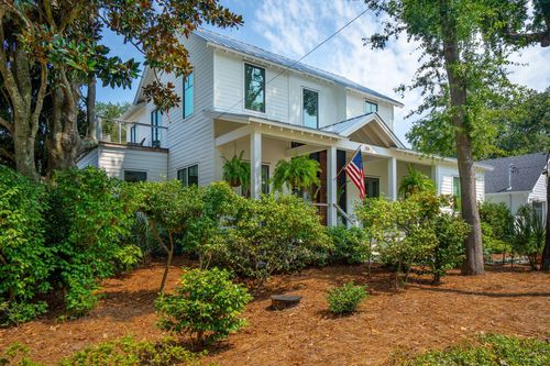 208 Mccormick St, Mount Pleasant, SC, 29464-5065 | Card Image