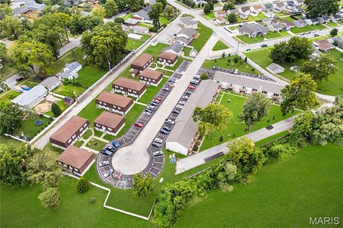 2701 Center St, Granite City, IL, 62040-3502 | Card Image