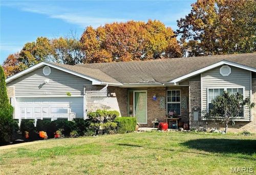 2112 Granite Ct, Imperial, MO, 63052-1590 | Card Image