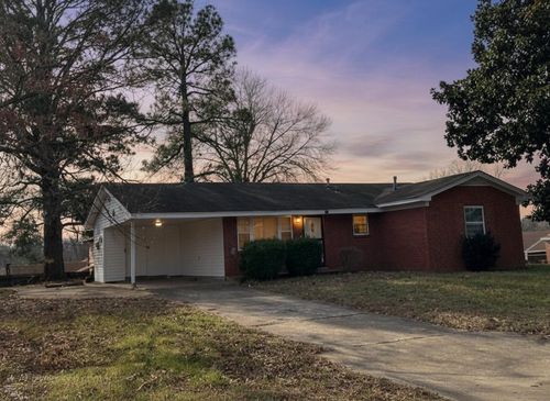 693 Bonwood Ave, Memphis, TN, 38109-5240 | Card Image