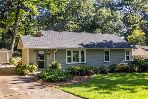 660 Scott Cir, Decatur, GA, 30033-4715 | Card Image