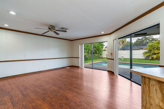 648 Nw 100 Th Ln, House other with 4 bedrooms, 2 bathrooms and null parking in CORAL SPRINGS FL | Image 13