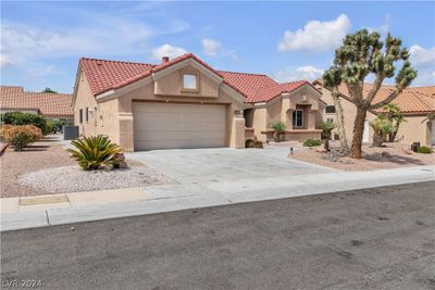 8812 Stoney Point Drive, House other with 2 bedrooms, 1 bathrooms and null parking in Las Vegas NV | Image 3