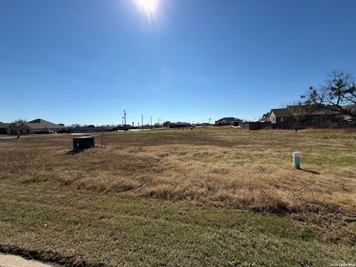 705 N Dickson St, Poth, TX, 78147 | Card Image