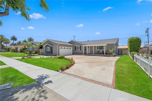 402 E Hoover Ave, Orange, CA, 92867-4820 | Card Image