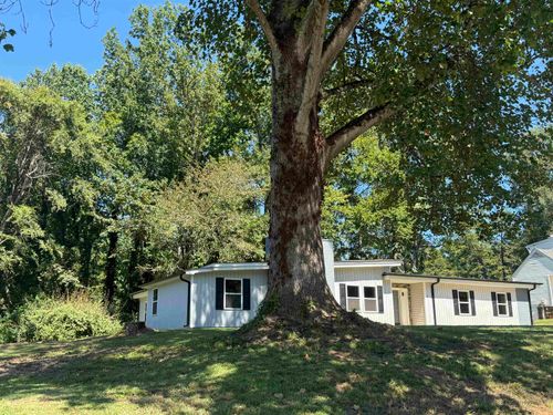 137 Forest Hills Dr, Gaffney, SC, 29340-2836 | Card Image