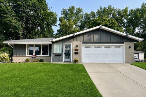 2154 Empire Drive, Waukesha, WI, 53186 | Card Image