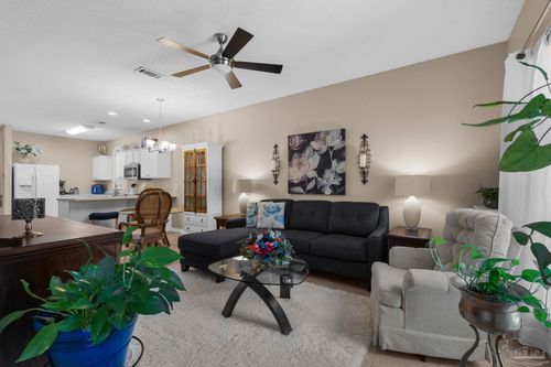 k3-7101 Joy St, Pensacola, FL, 32504-6490 | Card Image
