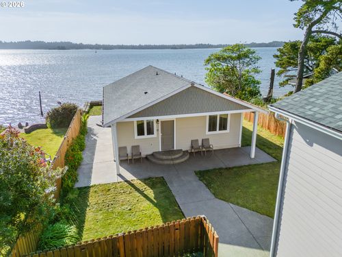 64776 Wygant Rd, Coos Bay, OR, 97420-6701 | Card Image