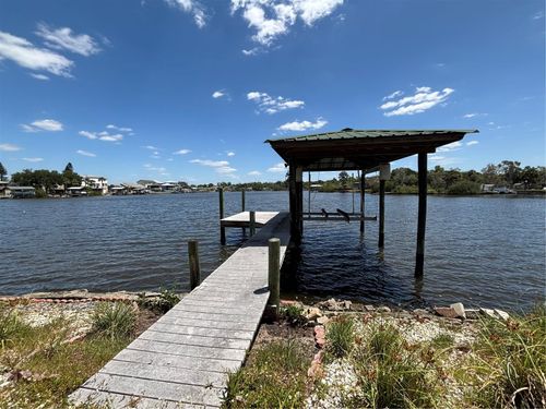 9922 Alavista Dr, GIBSONTON, FL, 33534-4400 | Card Image