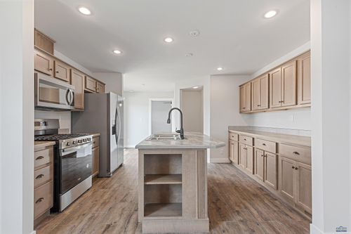 home-101-1717.101 E Philadelphia, Rapid City, SD, 57701 | Card Image