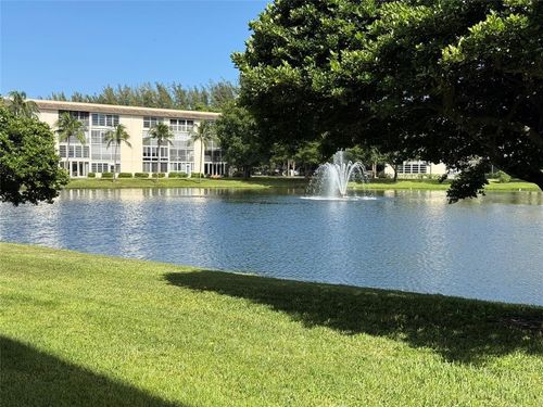 apt-e1-1902 Bermuda Cir, Coconut Creek, FL, 33066-2807 | Card Image